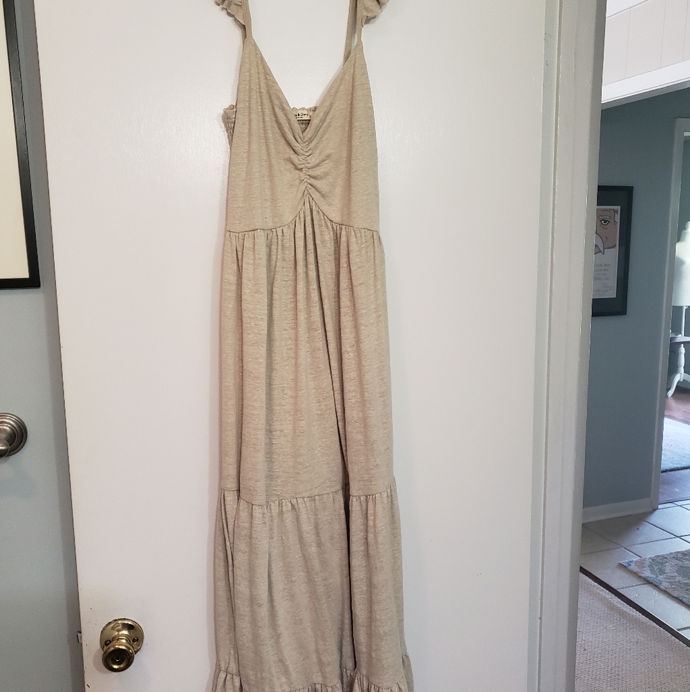 Oatmeal colored feminine maxi
